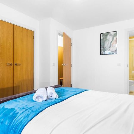 برمنغهام Ebra Stays - Luxury 2 Bedroom Apartment - المظهر الخارجي الصورة
