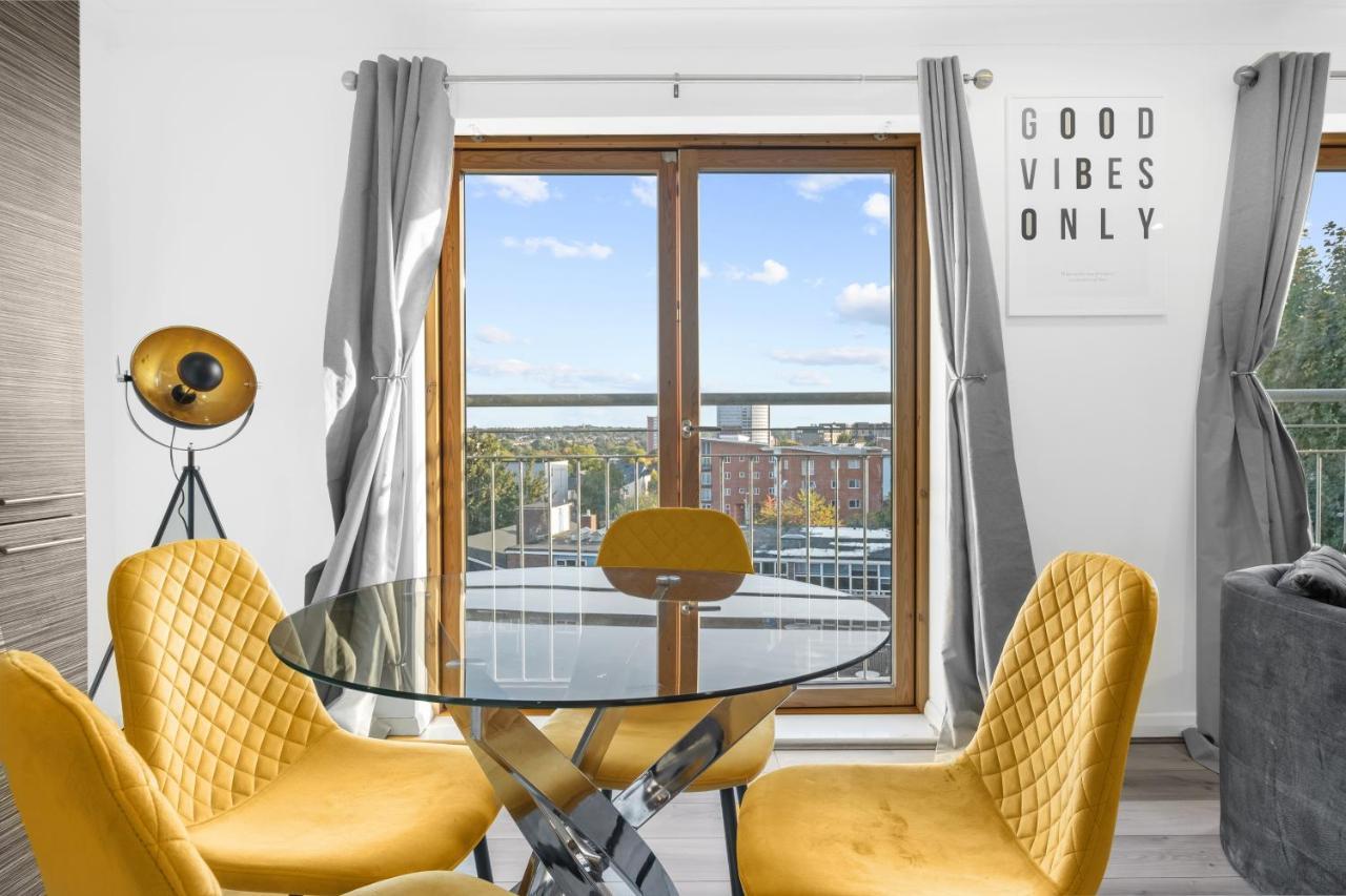 برمنغهام Ebra Stays - Luxury 2 Bedroom Apartment - المظهر الخارجي الصورة